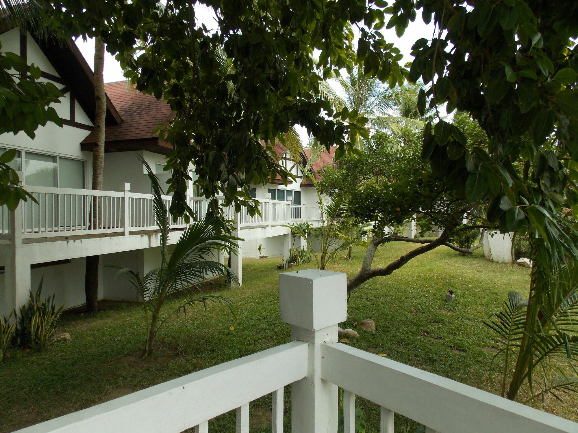 Anhawan Beach Resort Oton Екстер'єр фото